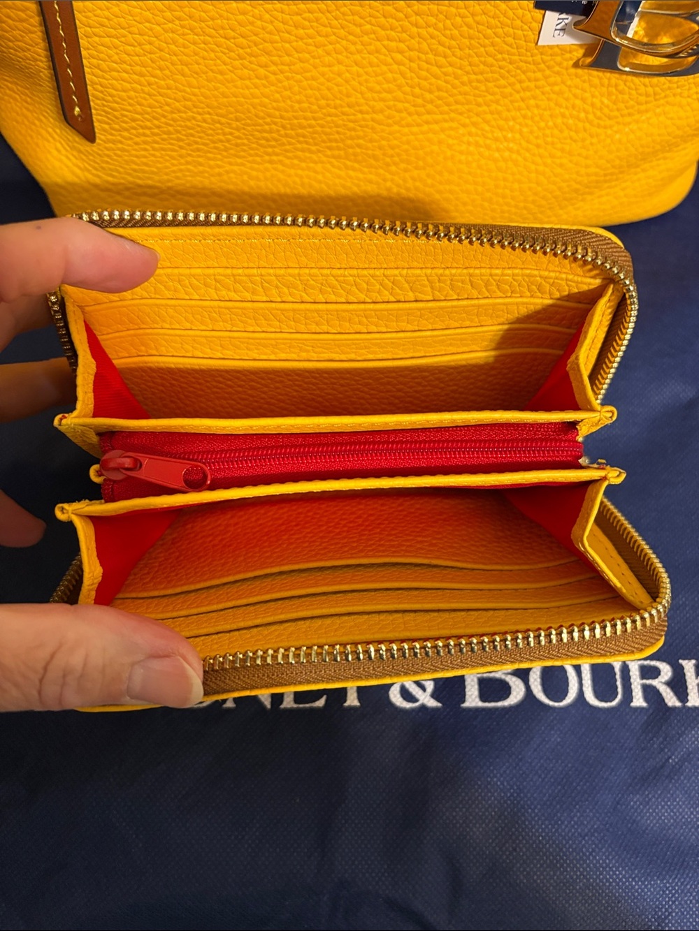 Dooney & Bourke Dandelion Handle Tote with wallet - Picture 8 of 9